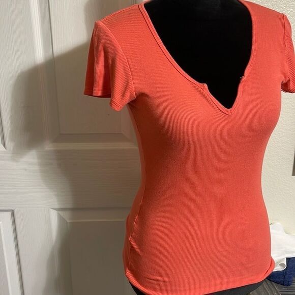 Guess T shirt 4019 - Picture 1 of 3
